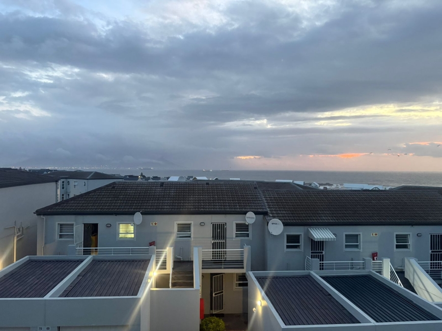 To Let 2 Bedroom Property for Rent in Big Bay Western Cape